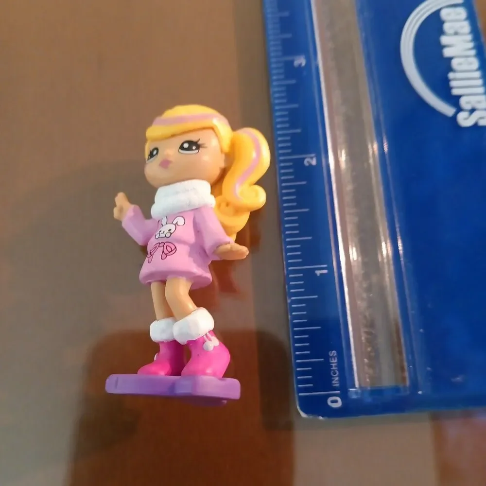 Hayden Party PopTeenies in Winter Outfit with Bunny on It EUC Fast Ship